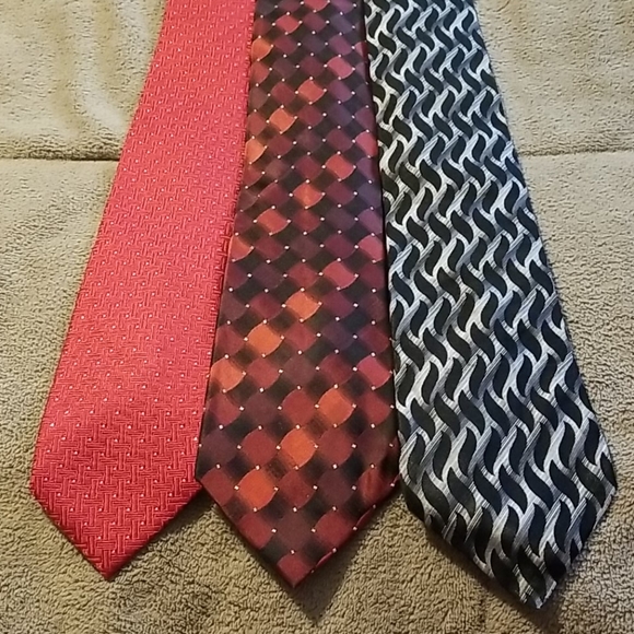 6 Red/Black/Gray themed ties - Picture 4 of 6